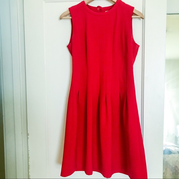 H&M Dresses & Skirts - H and M bright candy apple red pleated dress
